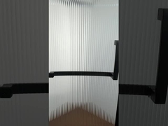 6 mm de verre étroit à roseau avec cadre en aluminium pour une salle de bain moderne et élégante